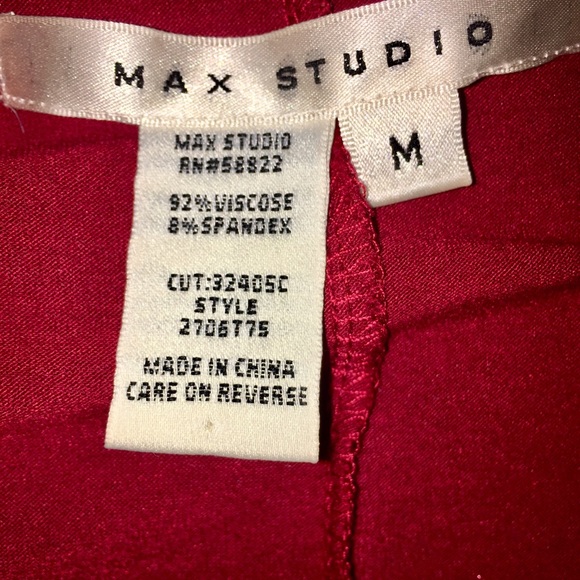 Red, gathered waist Max Studio top - Picture 4 of 5